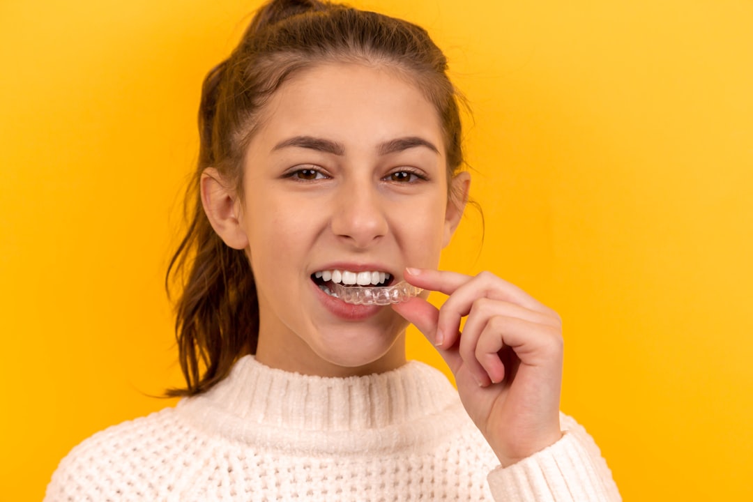Tandblegning: En Guide til Lysere Smil med Netto Dental